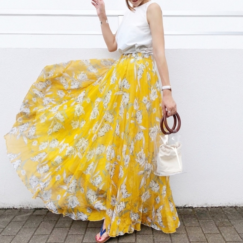 LONG FLORAL CHIFFON SKIRT IN YELLOW,